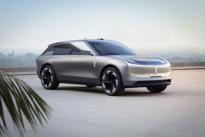 The Lincoln Star Concept has a pop out frunk and bench seating at the rear