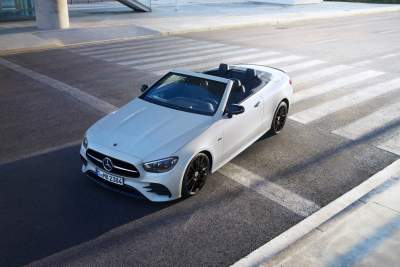 The Mercedes E-Class can now be had as a special Night Edition