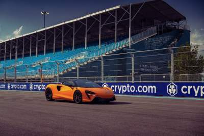 McLaren Artura takes on the Miami GP circuit in its North American debut