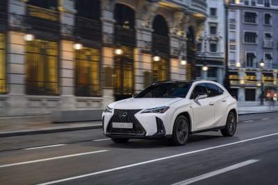 Lexus UX luxury crossover gets larger infotainment screen; goes hybrid-only in U.S.A