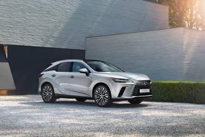 The new Lexus RX has grown larger and more muscular