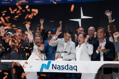 Polestar rings Nasdaq bell to celebrate public listing