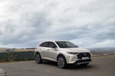 Updated DS 7 SUV gets new lights and refreshed interior