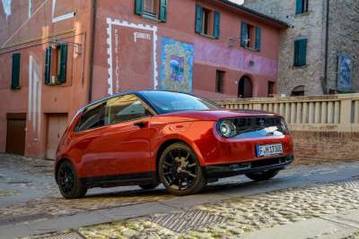 The Honda e Limited Edition goes hard on the red/black colour combination
