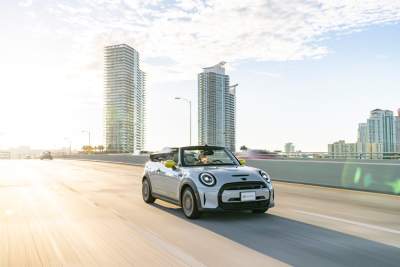 MINI builds one-off all-electric convertible