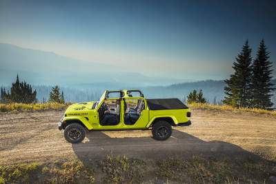 Jeep brings refreshing new High Velocity Yellow to the Gladiator range