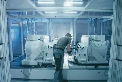 GKN develops industry leading 'real-time' test rig for electric vehicles