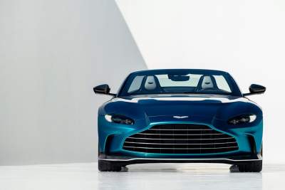 Aston Martin launches gorgeous new V12 Vantage Roadster