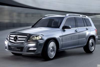 Mercedes Benz GLK Bluetec Hybrid - Going Green with Blutec