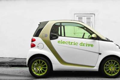 Smart Fortwo Electric Drive - how practical is it for our little sunny island?