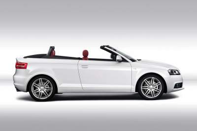 Audi A3 Cabriolet - German lady loses her top