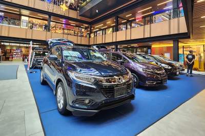 The SG Car Choice x Sgcarmart Quotz festive season roadshow is now here!