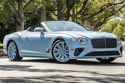 Mulliner celebrates personal commissioning milestone