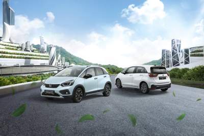 Facelifted Honda Jazz arrives in Singapore; now available as Crosstar variant