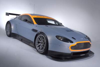 Aston Martin displays shots of vantage GT2