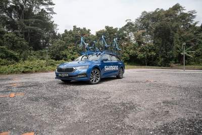 Shimano Singapore takes delivery of new Skoda Octavia Combi
