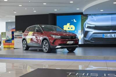Opel launches facelifted Grandland in Singapore