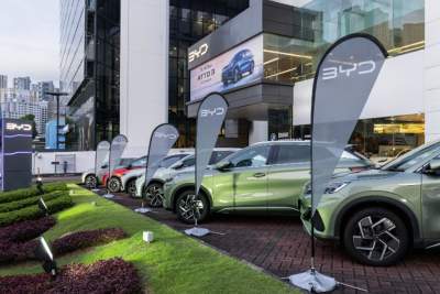 Vantage Automotive marks sale of 100th 100kW Atto 3 in Singapore