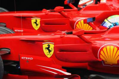 Singapore's Grand Prix track paved with unique, high-performance Shell Bitumen