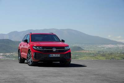 Volkswagen reveals updated Touareg SUV