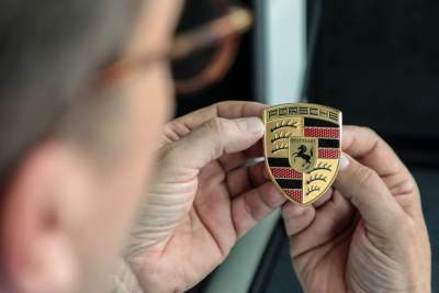 Porsche unveils updated and modernised logo