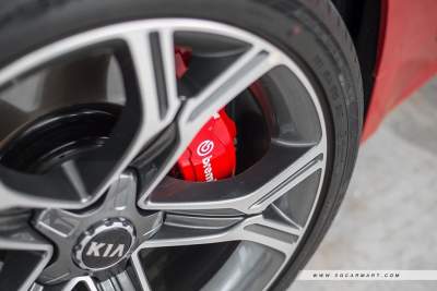 These bad habits are ruining your brakes