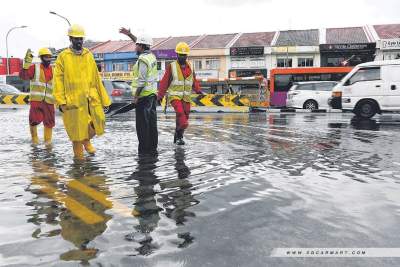 Here's how to drive through flooded roads