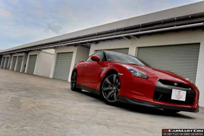 Nissan GT-R 3.8 Twin-Turbo First Drive Review
