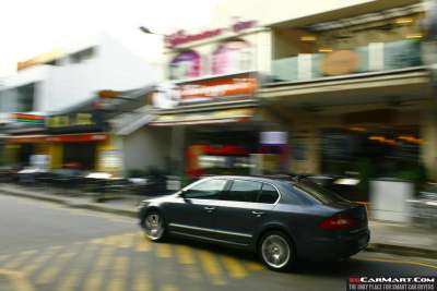 Skoda Superb 1.8 Elegance Review