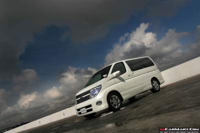 Nissan Elgrand 2.5 Highway Star (A) Review