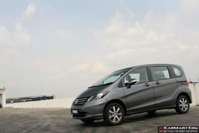 Honda Freed 1.5 EX (A) Review