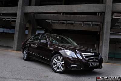 Mercedes-Benz E300 Avantgarde (A) Review
