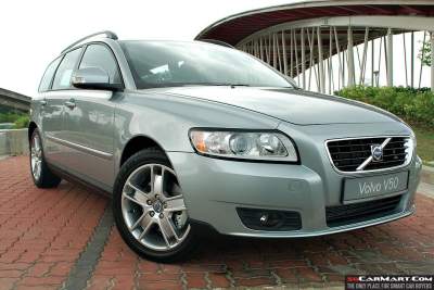 Volvo V50 2.0 (A) Review