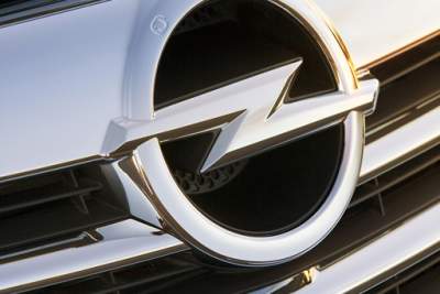 Opel to change its logo