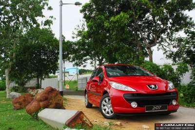 Peugeot 207 1.6 Sport 5DR (A) Review