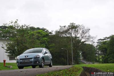 Peugeot 5008 1.6 Turbo Luxury (A) Review