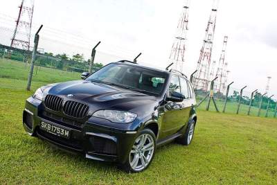 Cover Story - BMW M Series X5 M 4.4 (A)