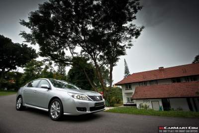 Renault Latitude Privilege 2.0 (A) Review