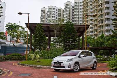 Toyota Prius C Hybrid 1.5 (A) Review