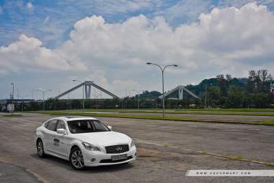 Infiniti M 2.5 Premium (A) Review