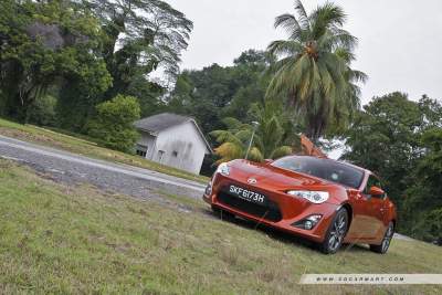 Toyota 86 2.0 S (A) Review