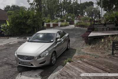 Volvo S60 Diesel D2 (A) Review
