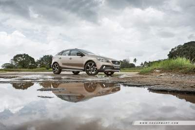 Volvo V40 Cross Country T4 (A) Review