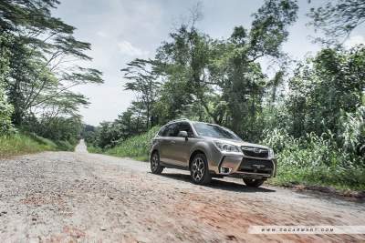 Subaru Forester 2.0 XT (A) Review