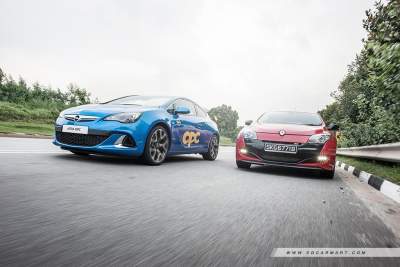 Renault Megane RS 2.0T 250 (M) vs Opel Astra OPC 2.0 Turbo (M)