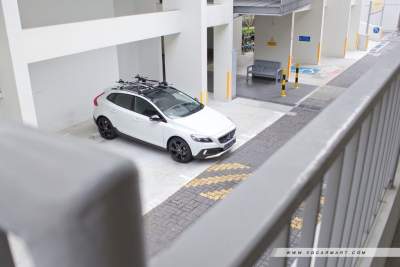 Volvo V40 Cross Country Diesel D2 (A) Review