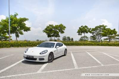 Porsche Panamera S E-Hybrid 3.0 (A) Review