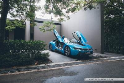 BMW i8 Pure Impulse (A) Review