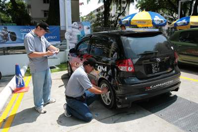 Running proper tyre pressures? We don't think so