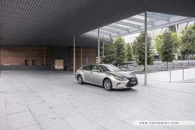 Lexus ES300h Hybrid 2.5 Luxury (A) Facelift Review